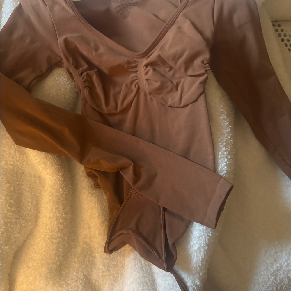 SKIMS Long Sleeve shapewear Bodysuit